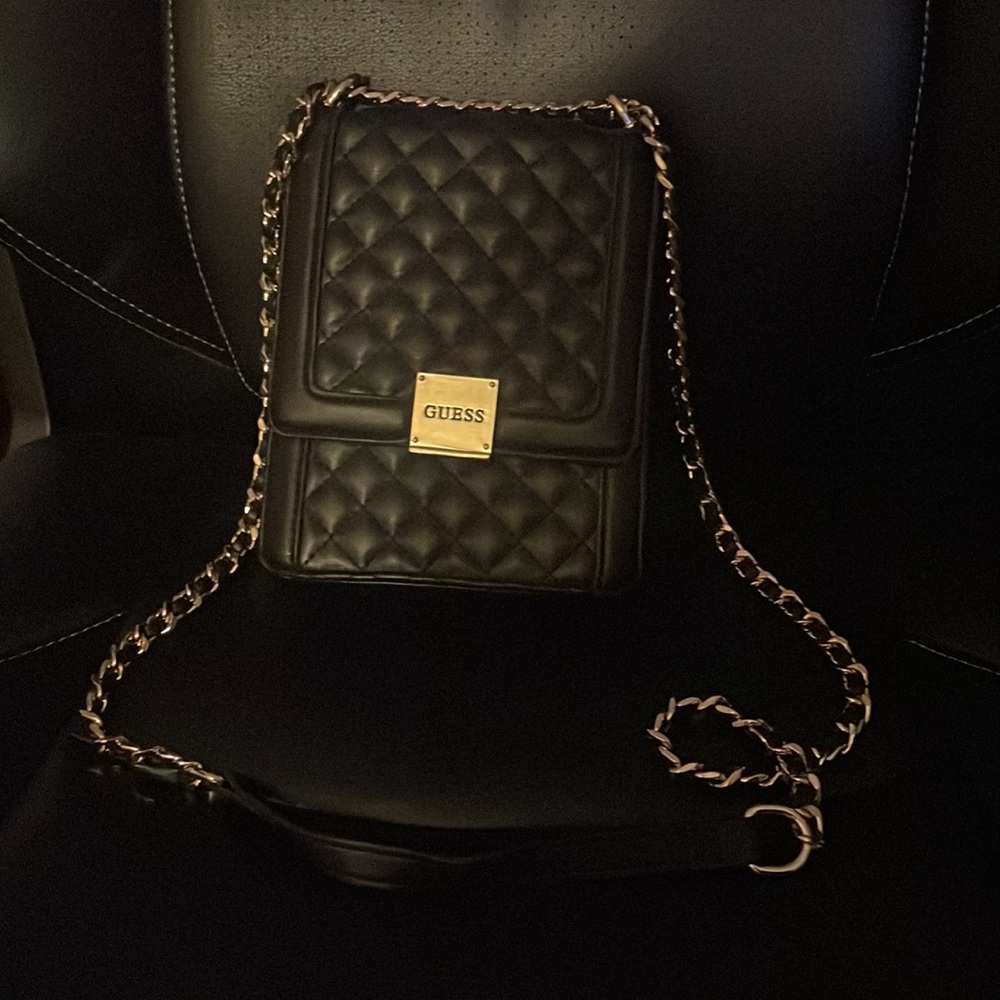 GUESS Black Quilted Purse/Crossbody